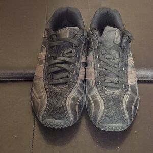 No Boundaries Men's Black Sneakers with Brown Accent Stripes